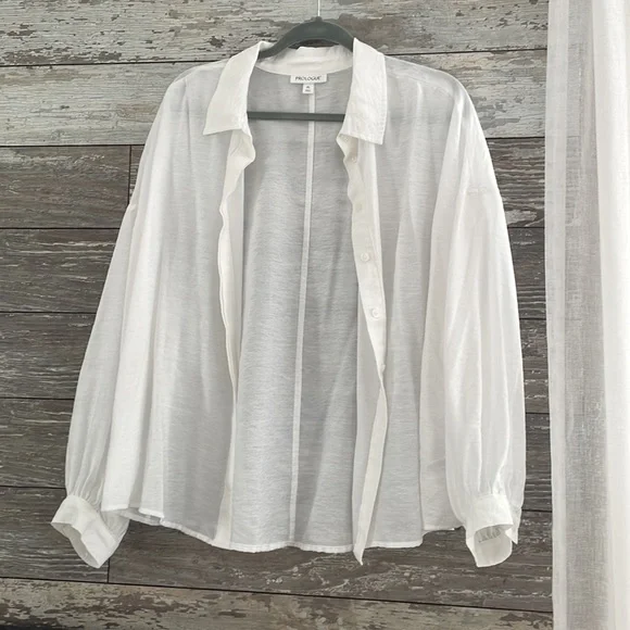 White shirt - Picture 2 of 5